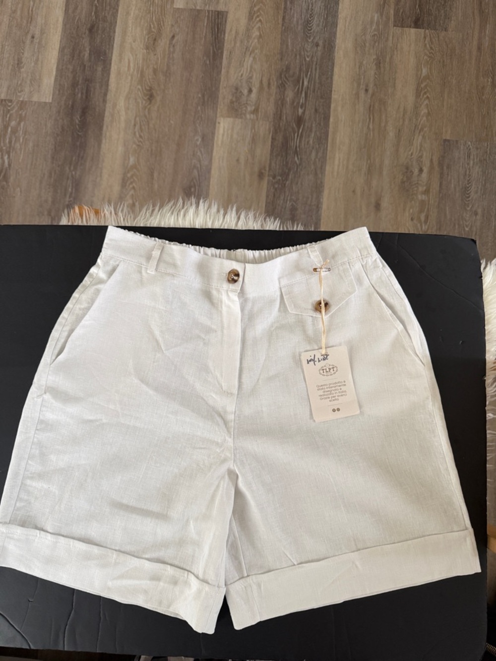 Women’s TLPT Linen Blend Shorts - Classic High-Rise Size Medium